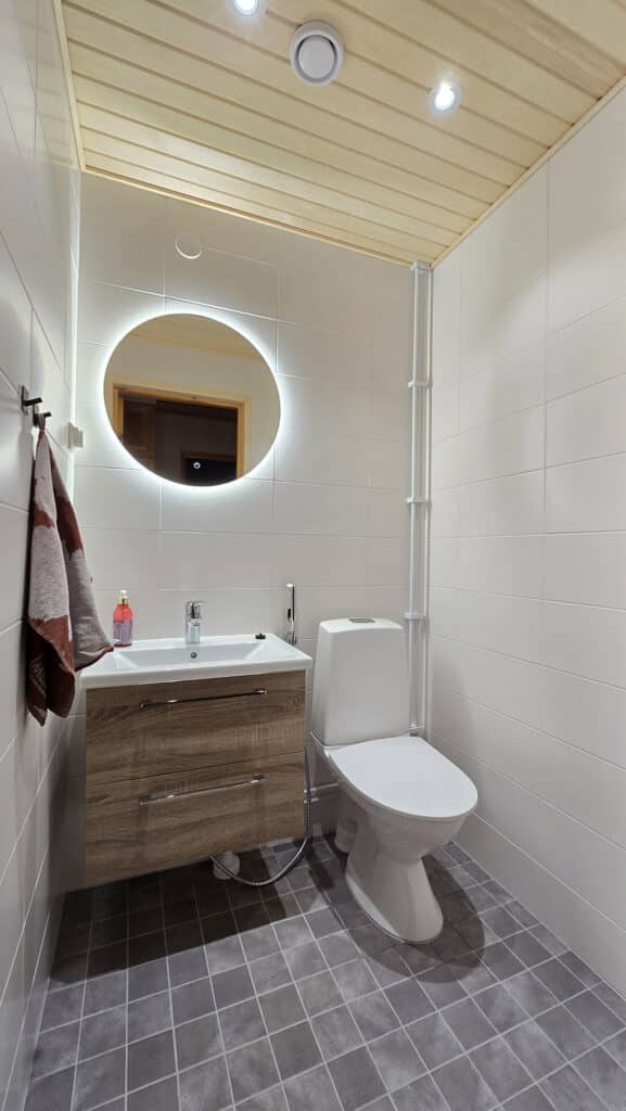 WC remontti jälkeen 4